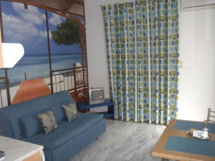 Limani Apartments Плакиас Номер фото