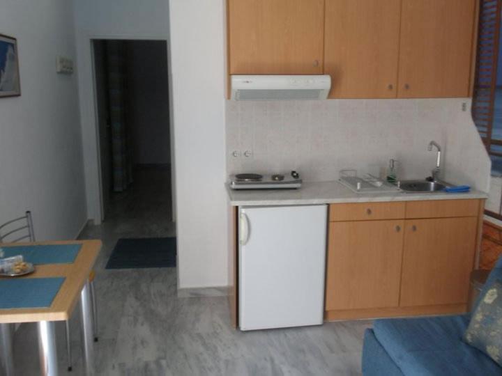 Limani Apartments Плакиас Экстерьер фото